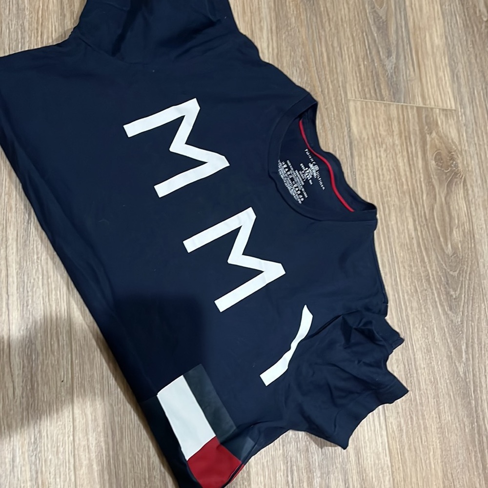 Tommy blue tee